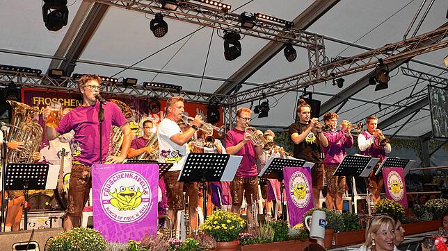 Bild 15: In Konstanz wird das Deutsch-Schweizer Oktoberfest gefeiert