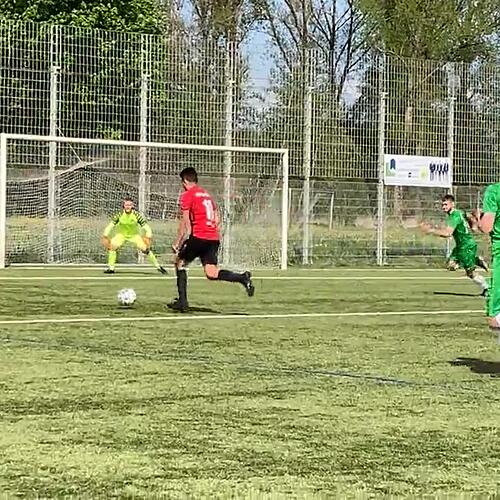 15. Min die erste gute Chance für Königsfeld vergibt Sait Hamurcu