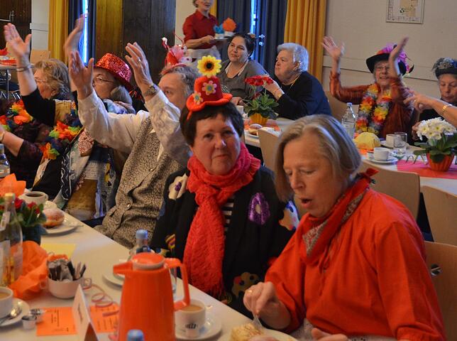 Bild 31: Bilder von der bunten Fasnacht für Senioren in der Stadthalle
