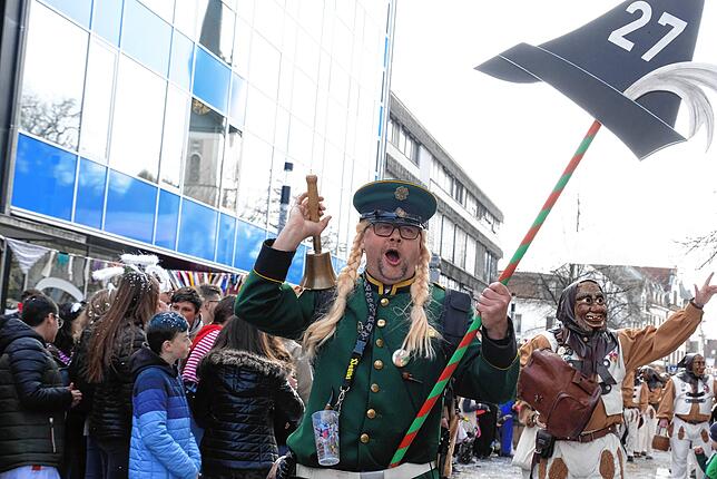 Bild 37: Bilder vom großen Fasnet Samschdig-Umzug der Poppele-Zunft (3)