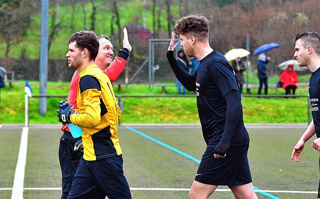 Bild 2: SG Mettingen/Krenkingen siegt 2:1 bei der SG FC Wehr/Brennet &ndash; und wir haben Bilder!