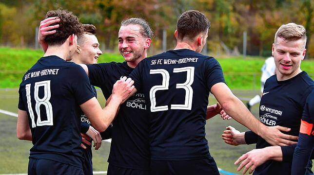 Bild 35: SG FC Wehr/Brennet besiegt den FC Schönau mit 3:0 &ndash; und wir haben Bilder!