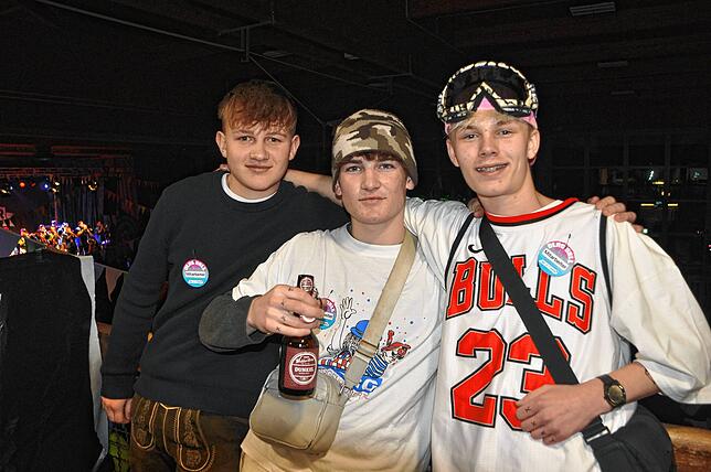 Bild 4: Beste Stimmung auf dem DLRG Ball in Wittenhofen