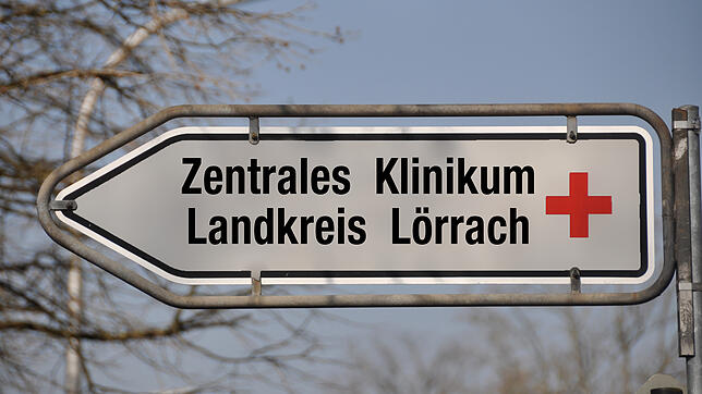 Noch ist es Zukunftsmusik: Ein zentrales Krankenhaus für den Landkreis. Bild/Montage: Daniel Gramesbacher