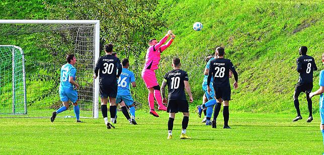 Bild 13: FC Wittlingen gewinnt Spitzenspiel beim SV Buch mit 3:0 – und wir haben Bilder!