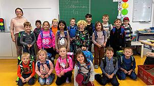 18 Jungen und Mädchen wurden in die Klasse 1a der Christlichen Schule Hochrhein in Waldshut eingeschult. Klassenlehrerin ist Bärbel Salzer.