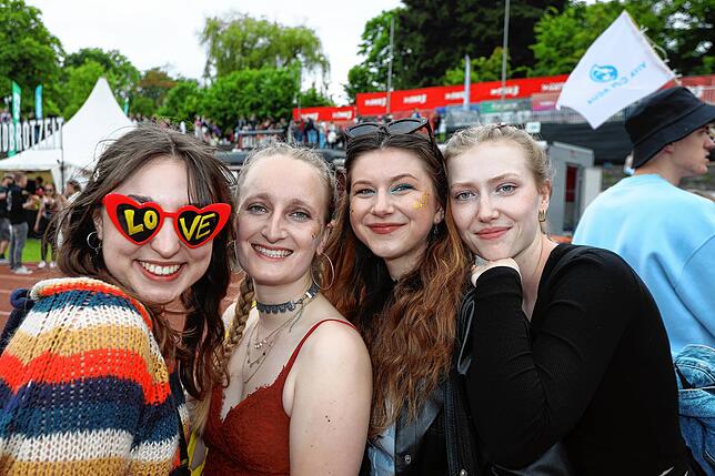 Bild 6: Zum Start des Campus-Festival kommen tausende Fans ins Bodenseestadion