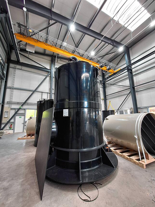 Das Hüfinger Unternehmen stellt passgenaue Behälter und Apparate aus thermoplastischen Kunststoffen her.