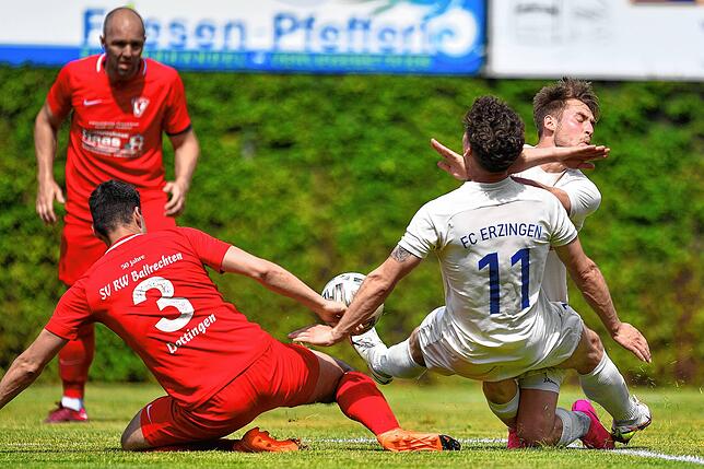 Bild 42: FC Erzingen verliert beim SV Ballrechten-Dottingen mit 0:4 &ndash; und wir haben Bilder!