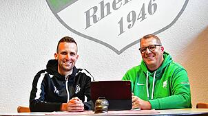 Große Vorfreude: Vorsitzender Tobias Mülhaupt (links) und Organisator Thorsten Walz freuen sich aufs Legenden-Spiel beim SV Rheintal am ...