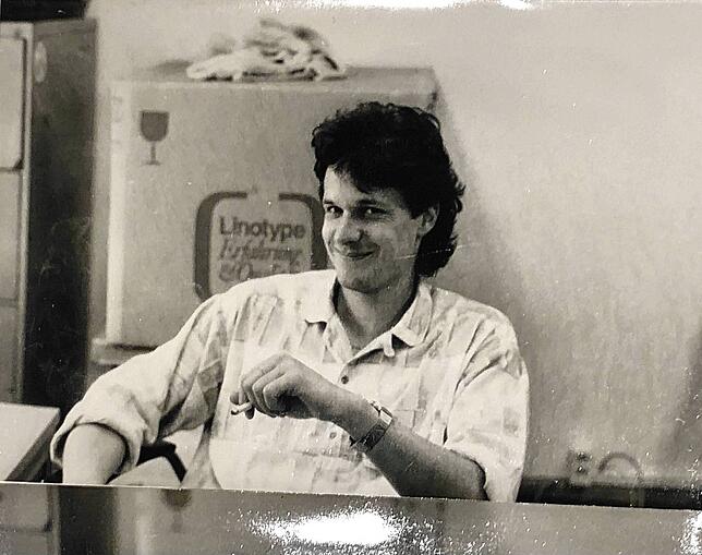 Lang ist es her: Andreas Gerber als Jungeredakteur in Diensten des SÜDKURIER Ende der 1980er Jahre.