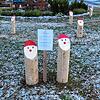 Nur kurz war der Kreisverkehr West in Geisingen mit den Weihnachtsmännern dekoriert. Mehr und mehr werden es weniger. Sie sind nun in ...