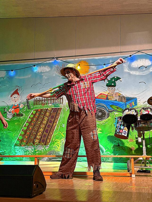 Bild 40: Bunte Fasnacht in Reckingen: Fasnachtsgärtner zeigen, wie man richtig feiert!
