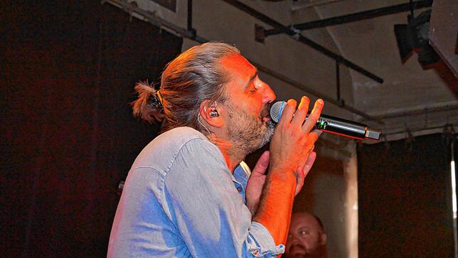 Bild 25: Šuma Čovjek Live in der alten Schlosserei – Die besten Bilder