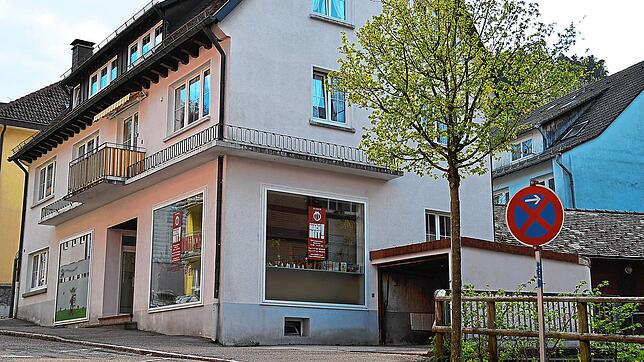 Die Verkaufsfläche in der Triberger Tafelfiliale ist zu klein, um in ihr ausreichende Maßnahmen zum Schutz von Mitarbeitern und Kunden ...