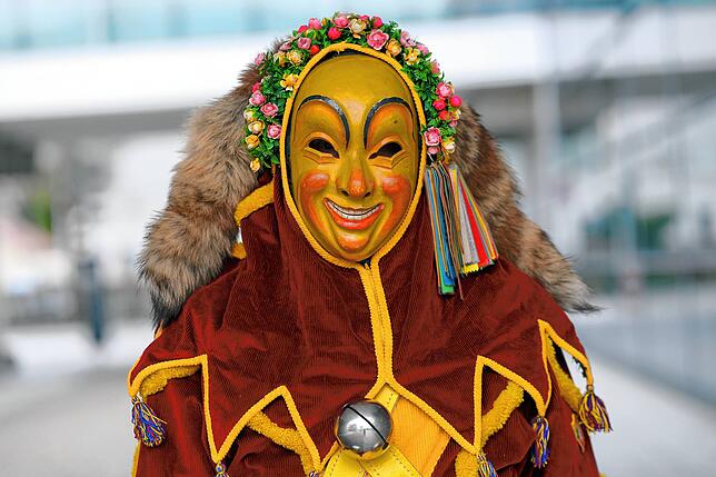 Friedrichshafener Hafennarr: Der Hafennarr gehört in Friedrichshafen seit Jahrzehnten zur Fasnet. Fest dazu gehören der Fuchsschwanz und ...
