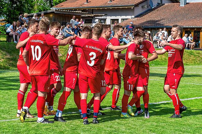 Bild 12: FC Schlüchttal feiert Meistertitel mit 5:0-Sieg gegen den FC Grießen &ndash; und wir haben Bilder!