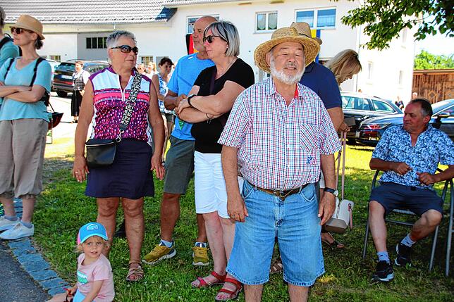 Bild 30: Dorf-Musik-Fest in Menningen mit buntem Programm und toller Stimmung: 850 Jahre Menningen und 125 Jahre Musikkapelle