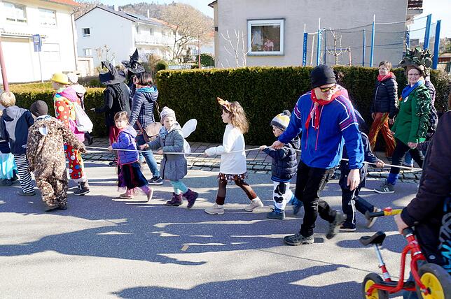 Bild 15: Bilder vom Kinderumzug- und Kinderball in Ludwigshafen