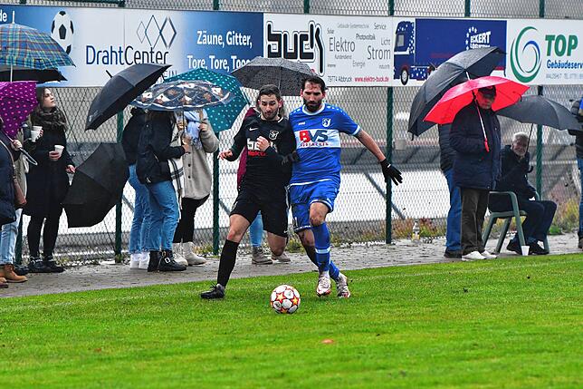 Bild 22: FC Erzingen beendet im Nebel den Siegeszug des SV Buch &ndash; und wir haben die Bilder!