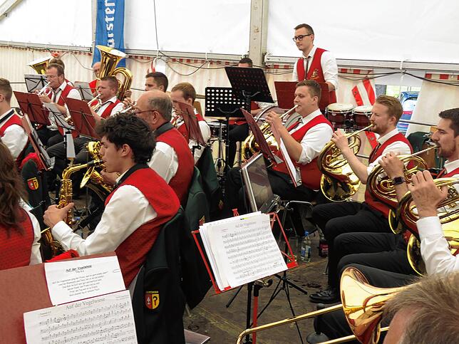 Bild 14: Dorffest in Kirchen-Hausen mit viel Angeboten und Besuch an vier Tagen