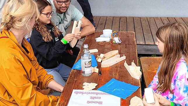Basteln, Spielen, Erkunden: Beim Energiemuseum in Hottingen gab es einen Energiespielenachmittag. Foto: Gerd Leutenecker