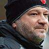 Den Wetterprognosen zufolge dürfte FC 08 Villingens Trainer Jago Maric auch am Samstag in Stuttgart warm gekleidet am Spielfeldrand ...