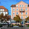 Das große Aufräumen: Mitten in den bayerischen Herbstferien und bei besten Wetter müssen die Hotels, Cafés und Restaurants wie hier in ...