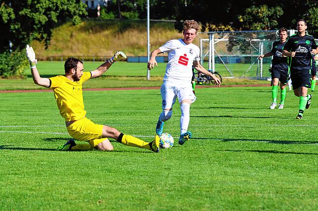 Bild 13: Die besten Bilder vom 5:2-Sieg des Hegauer FV im Testspiel beim FC Steißlingen