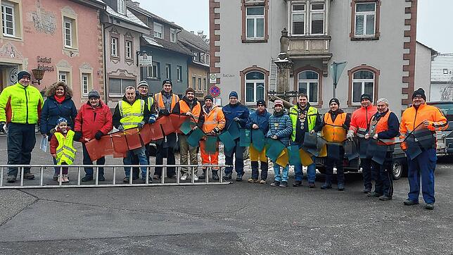 Die Bändelufhänger der Hungrigen Stühlinger waren am Samstag bereits zum 50. Mal aktiv geworden. Links der Vorsitzende Daniel Fechtig.