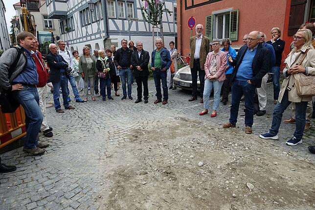 Diskussion um das Zoffingen-Areal in Konstanz: Auf Einladung der SPD kamen rund 40 Gäste zum Ortstermin. Engagiert debattierten Kritiker ...