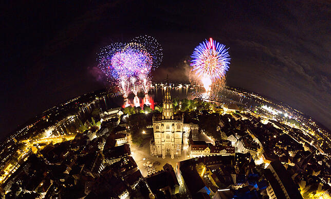 Nun also doch: Das Seenachtfest soll im kommenden Jahr in gewohnter Form stattfinden &ndash; mit dem zunächst abgesagten Feuerwerk. ...