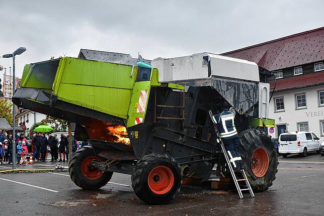Bild 12: Feuerwehrabteilung Birkendorf: Vierter Aktionstag des Rettungswesens mit buntem Programm