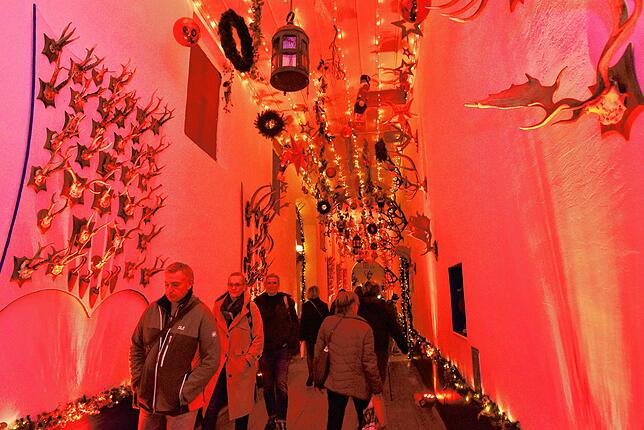 Bild 2: Stimmungsvolle Fürstenberg-Weihnachtswelt im Donaueschinger Marstall