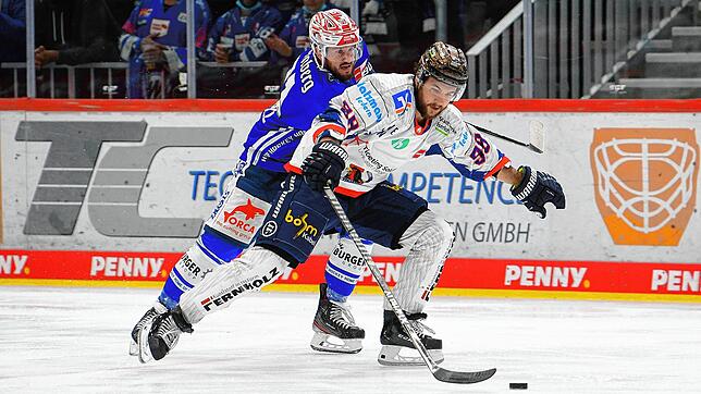 Die Schwenninger Wild Wings müssen sich erneut geschlagen geben. Die Schwarzwälder verlieren daheim gegen die Iserlohn Roosters mit 2:4. ...