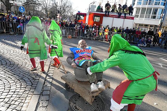 Bild 5: Fasnet in Villingen: Die besten Bilder vom spektakulären Umzug 2025!