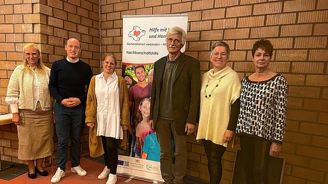 Barbara Durul (Kassiererin), Jonathan Berggötz, 2. Vorsitzende Skarlet Dietrich, Erwin Nopper (Beisitzer), Ingrid Krickl (Vorsitzende), ...