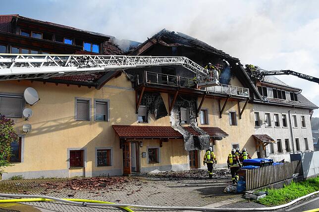 Groß sind die Schäden an dem Mehrfamilienhaus in Rickenbach.