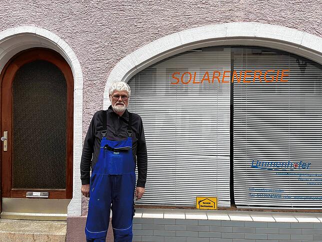 Joachim Ummenhofer wohnt in der Brunnenstraße. Auch er würde sich über eine Solaranlage auf der Südseite seines Hauses freuen.