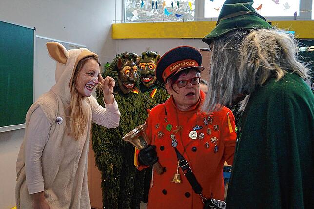 Bild 22: Schülerbefreiung & Rathaussturm in Stetten: Fasnacht-Spektakel in eindrucksvollen Bildern!