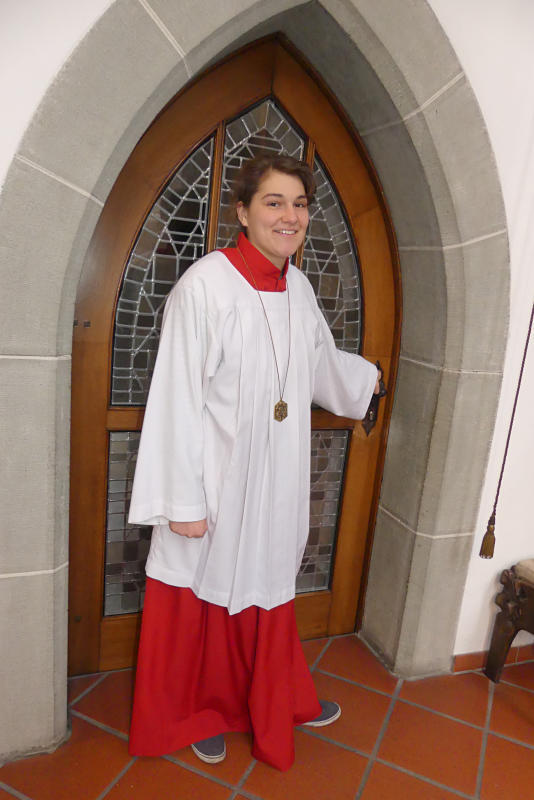 Heute sieht sich Leah Radau gerne in der Ministranten-Albe.