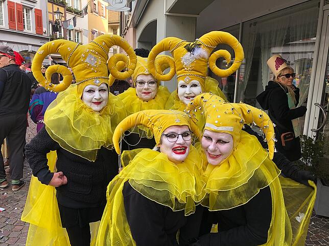Bild 2: So schön war die Hoorige Mess&lsquo; in Tiengen: Wir haben die größte Straßenfasnacht der Region in Bildern und Videos festgehalten