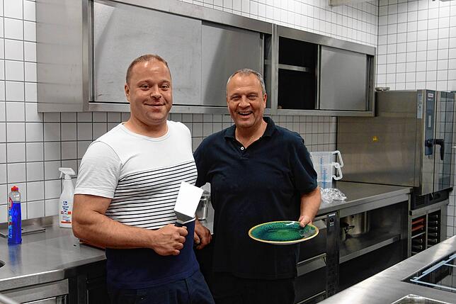 Rainer Oberbeck und Jens Nagel (von links) sind die Küchenchefs des Restaurants.