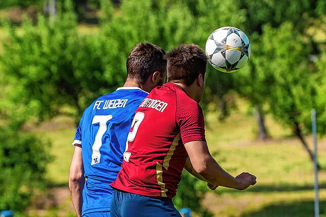 Bild 24: FC Weizen legt im Abstiegsspiel zur Kreisliga B ein 3:0 gegen FC Huttingen vor &ndash; wir haben Bilder!