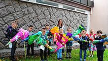 Die Klasse 1 der Axel-Strecker Grundschule in Neuhausen-Königsfeld mit Klassenlehrerin Nina Matt.