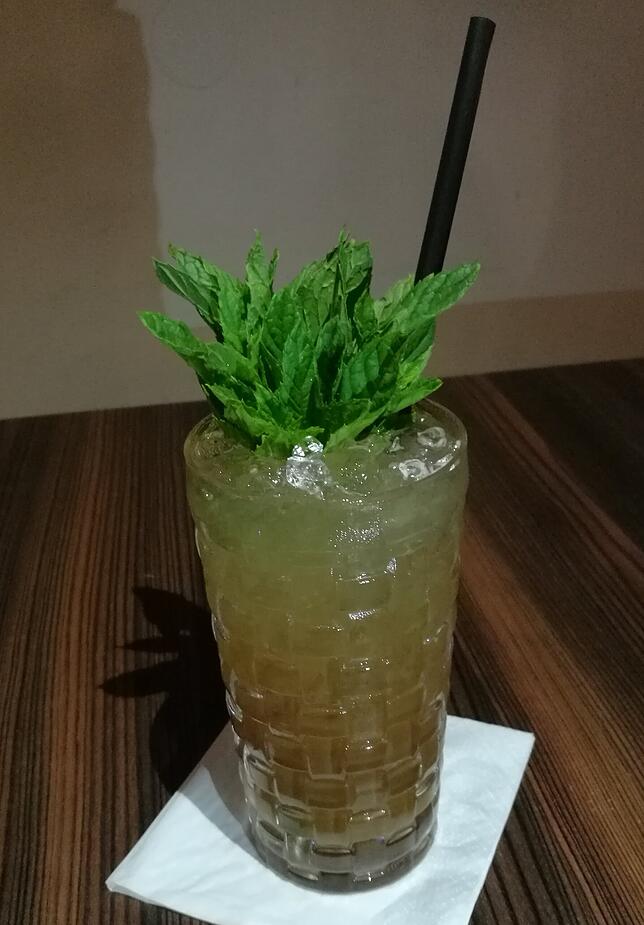 Sommer-Cocktail 2019: Dark Purple von Pascal Delolmo.
