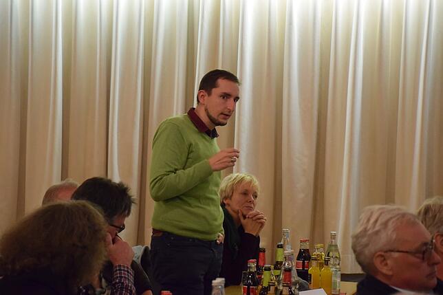 Simon Pschorr (Gemeinderat Konstanz) sprach unter anderem das allgemeine Waldbetretungsrecht an.