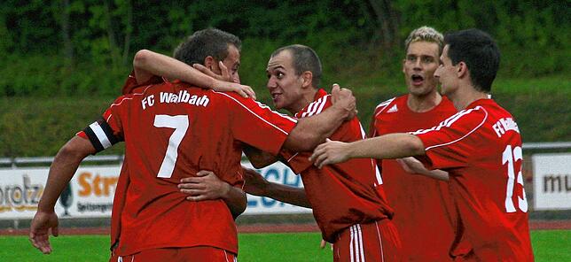 Bild 6: Schnappschüsse aus der Bezirksliga-Saison 2009/2010