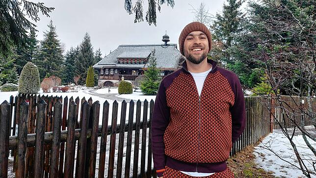 Grafenhausen: Der Sänger und Fernsehmoderator Max Mutzke taucht am Mittwoch, 17.¦Januar, mit einem Kamerateam am Schlüchtseehof in ...