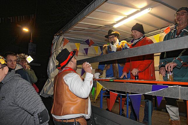 Bild 37: Heuliecher Heudorf feiern 41 Jahre Vereinsgeschichte mit großer Jubiläumsfeier und Nachtumzug